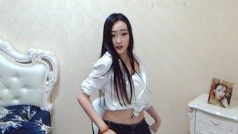 美女揉胸视频,美女揉胸视频引发热议